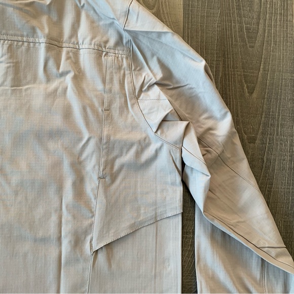 NWT Outdoor Ventures Long Sleeve Hiking Shirts 
UV Protection
Men’s 2XL 
Khaki - Picture 8 of 8